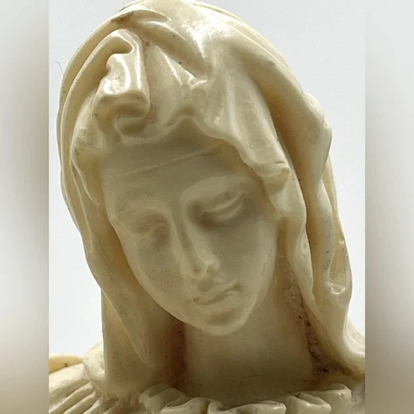 Michelangelo’s Pieta Sculpture by A. Santini: Madonna & Jesus after Crucifixion - Picture 3 of 16